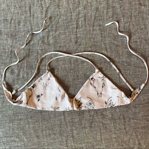 Skatie Betsy bikini top in Sonoma size Small